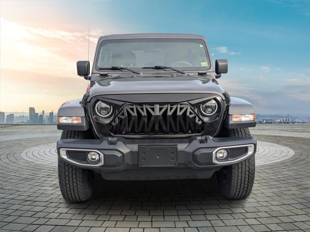 used 2018 Jeep Wrangler Unlimited car, priced at $22,377