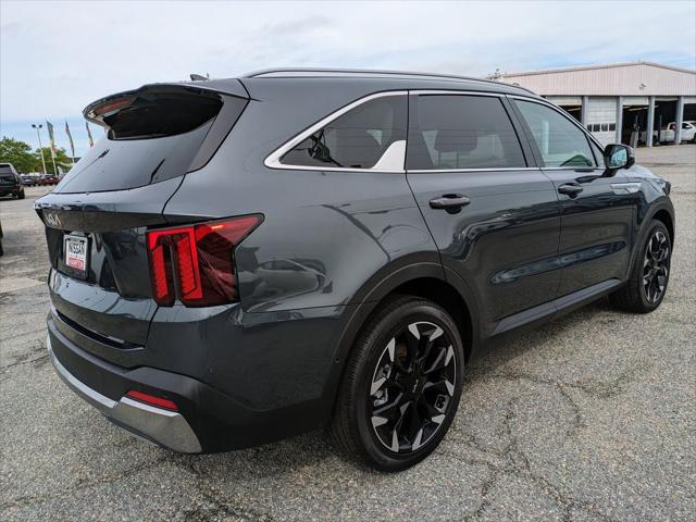 used 2024 Kia Sorento car, priced at $37,640