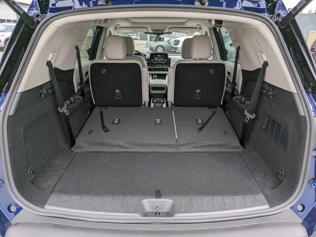 new 2025 Nissan Pathfinder car, priced at $40,344