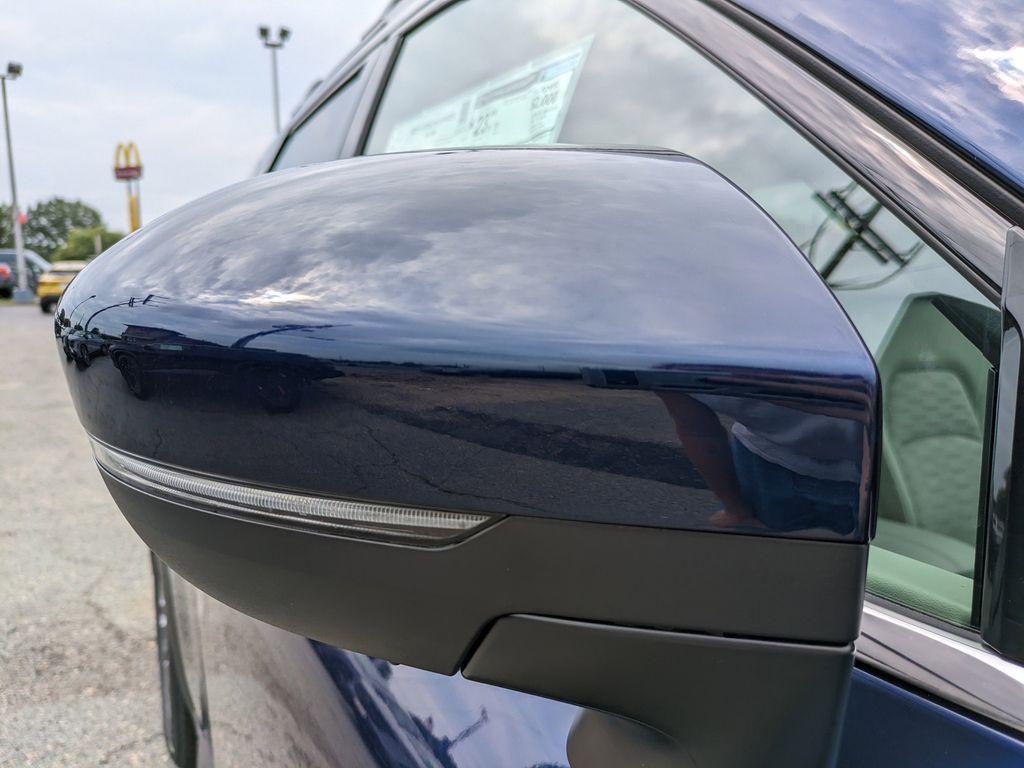 new 2025 Nissan Pathfinder car, priced at $40,344