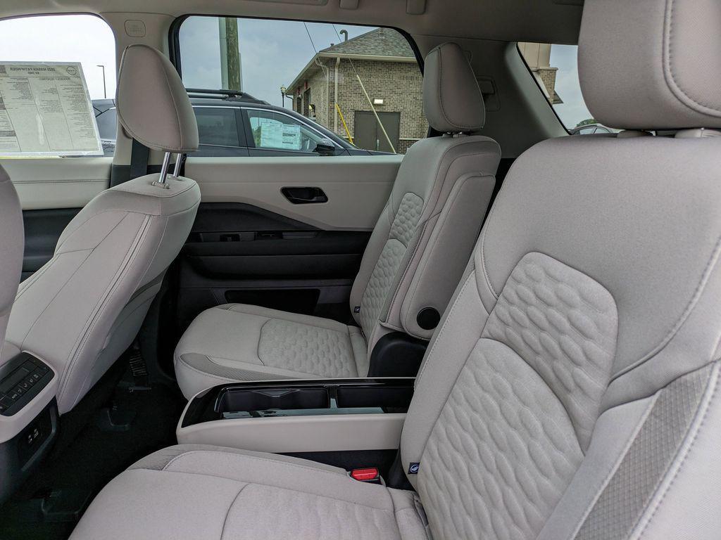 new 2025 Nissan Pathfinder car, priced at $40,344