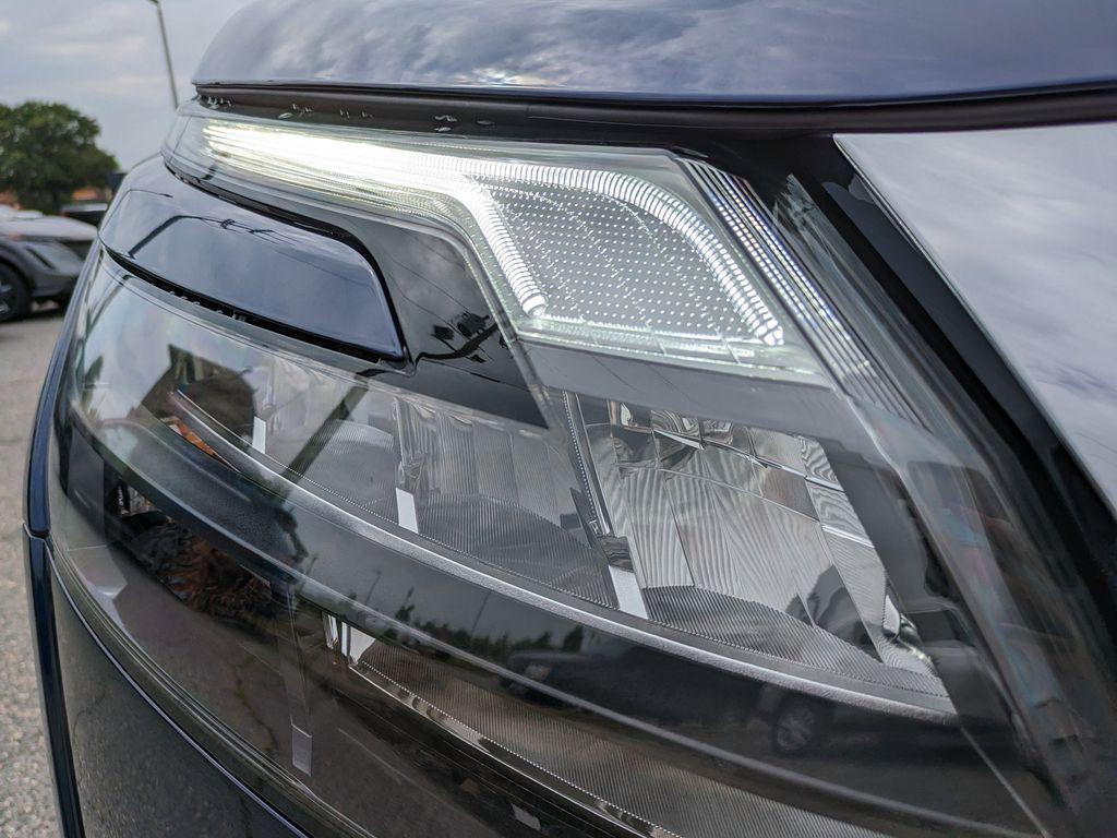 new 2025 Nissan Pathfinder car, priced at $40,344