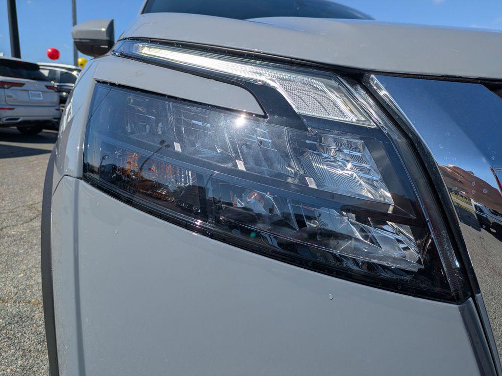 new 2025 Nissan Pathfinder car, priced at $48,209