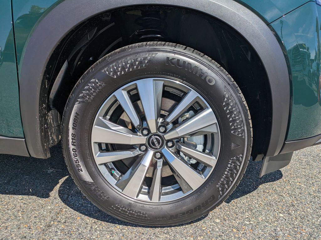 new 2025 Nissan Pathfinder car, priced at $41,416