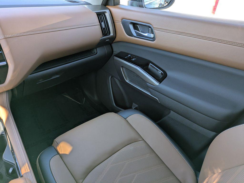 new 2025 Nissan Pathfinder car, priced at $44,285