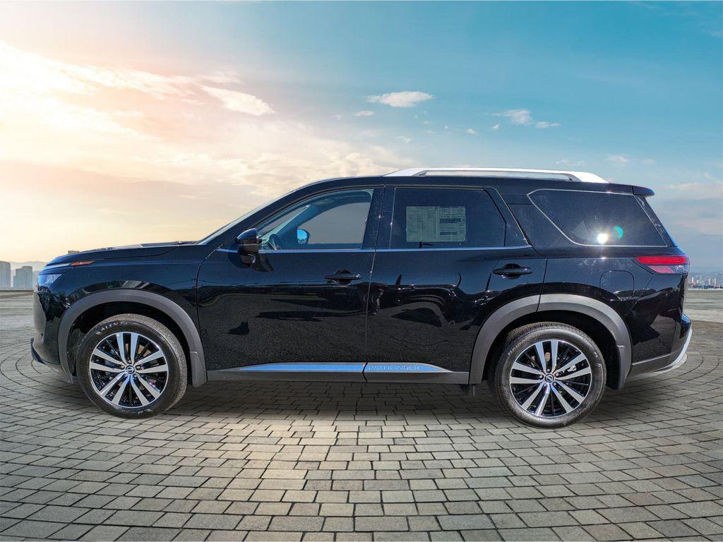 new 2025 Nissan Pathfinder car, priced at $44,285
