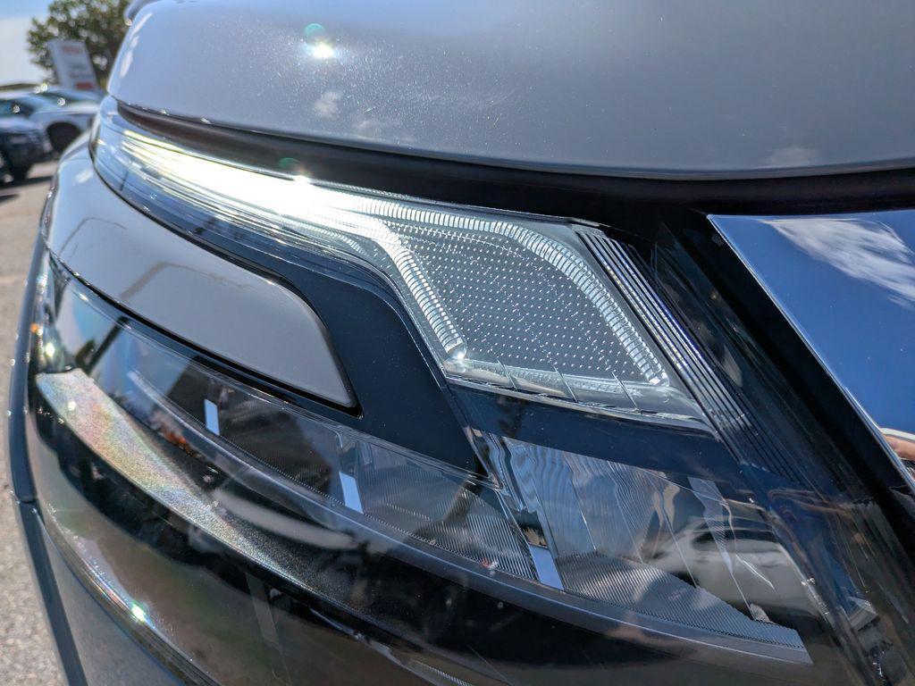 new 2025 Nissan Pathfinder car, priced at $49,122