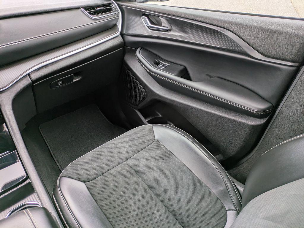 used 2024 Jeep Grand Cherokee L car, priced at $29,846