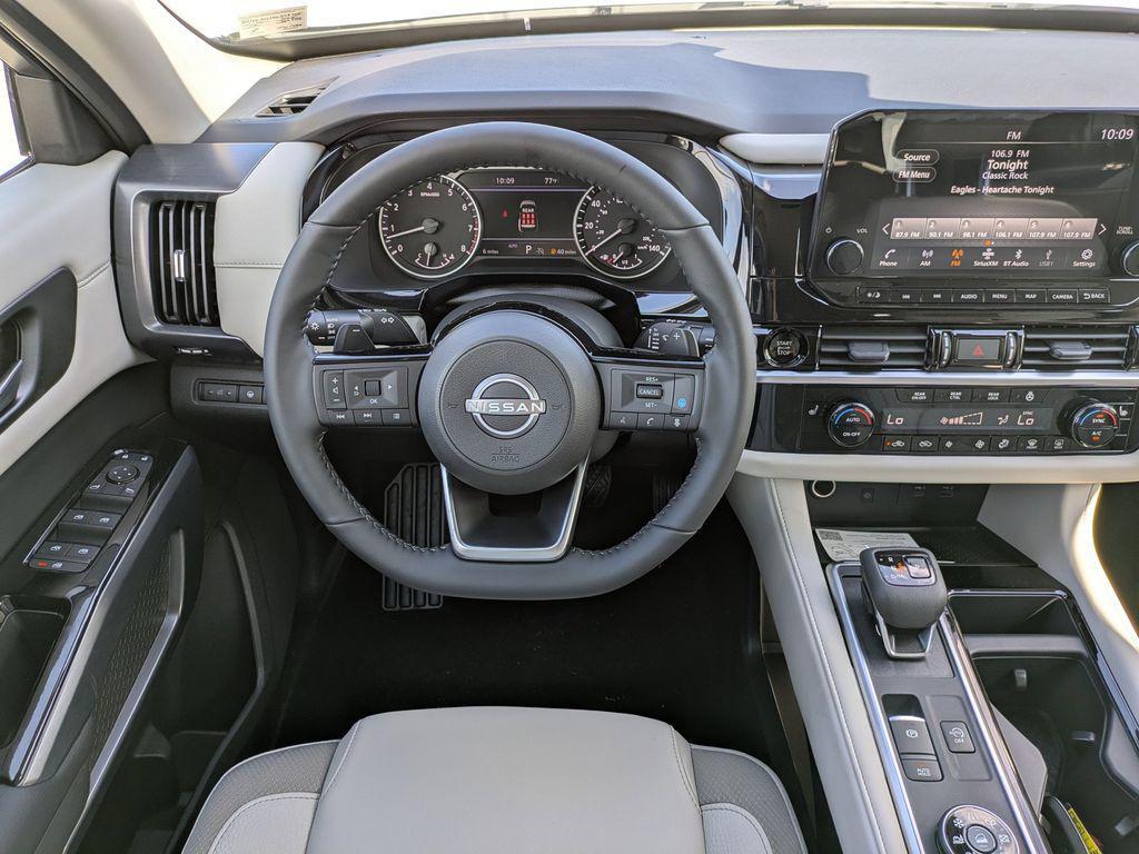 new 2025 Nissan Pathfinder car, priced at $43,516