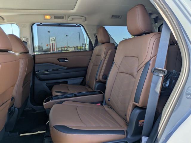 new 2025 Nissan Pathfinder car, priced at $55,630
