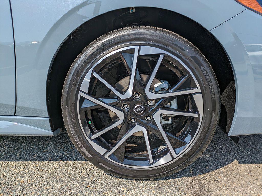 new 2025 Nissan Sentra car, priced at $25,647