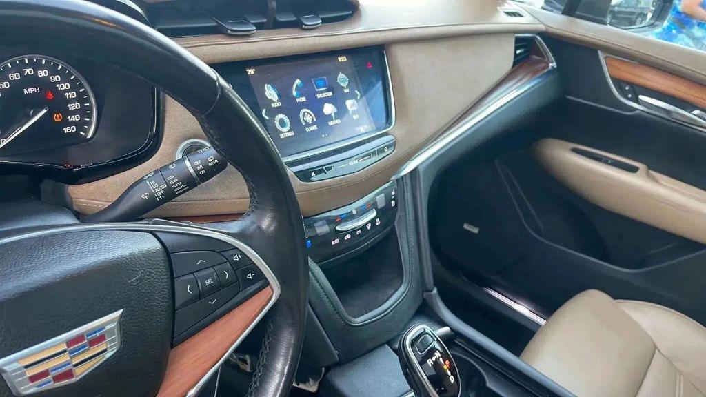 used 2017 Cadillac XT5 car, priced at $17,610