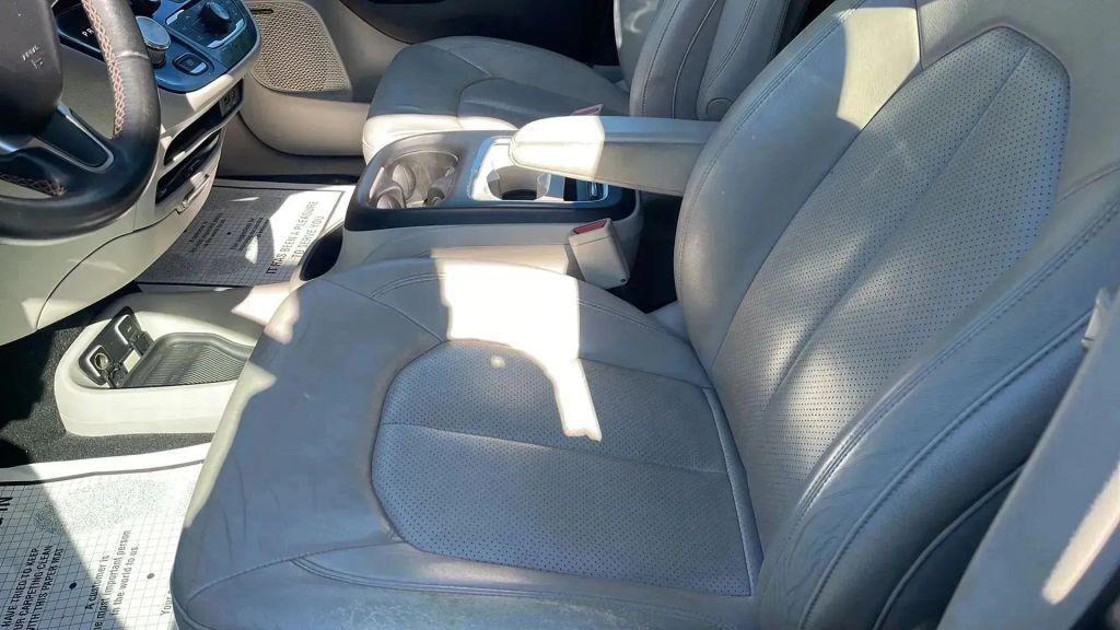 used 2017 Chrysler Pacifica car, priced at $11,991