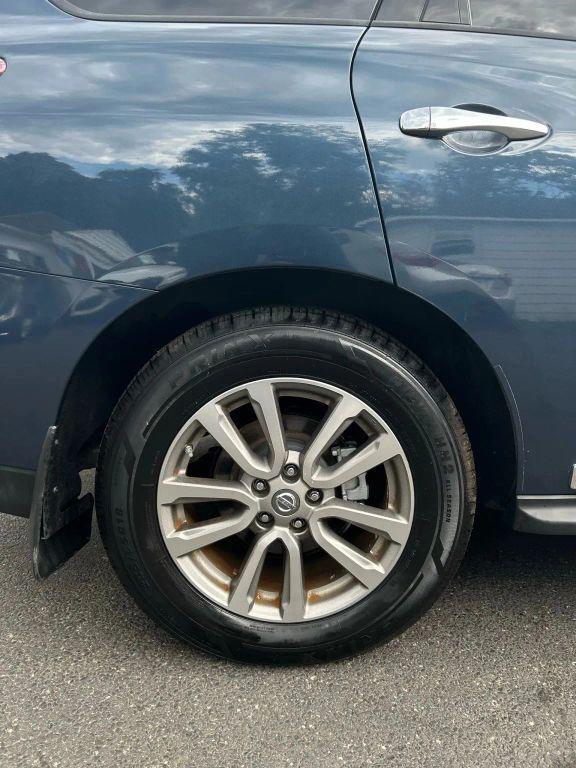 used 2014 Nissan Pathfinder car, priced at $8,991