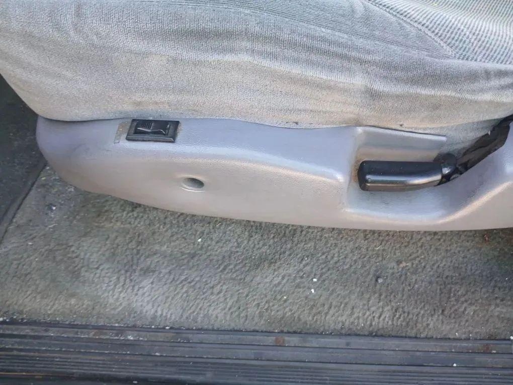 used 1995 Ford F-150 car, priced at $3,991