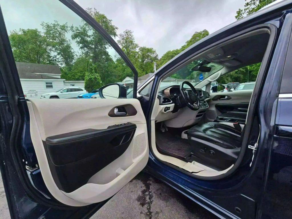 used 2018 Chrysler Pacifica car, priced at $11,920
