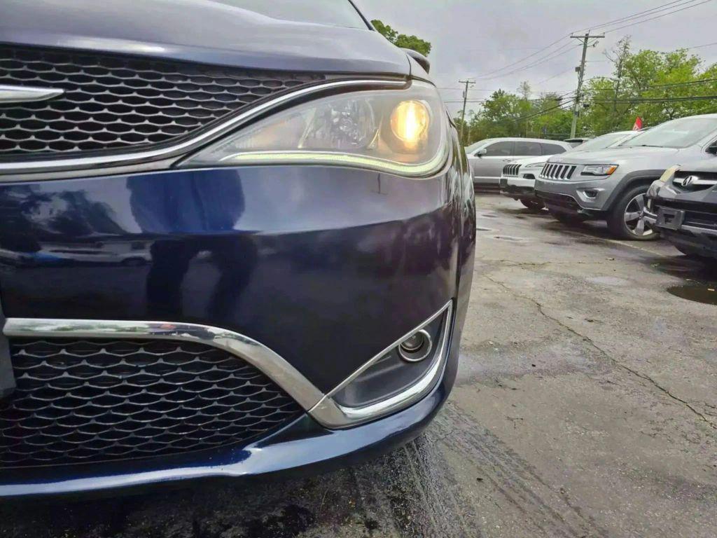 used 2018 Chrysler Pacifica car, priced at $11,920