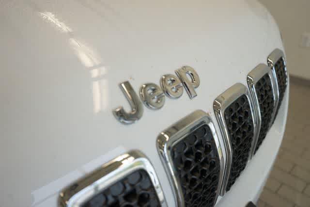 used 2020 Jeep Cherokee car, priced at $19,661