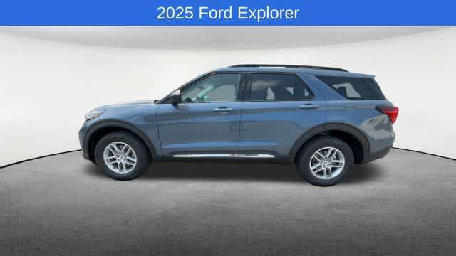 new 2025 Ford Explorer car, priced at $44,840