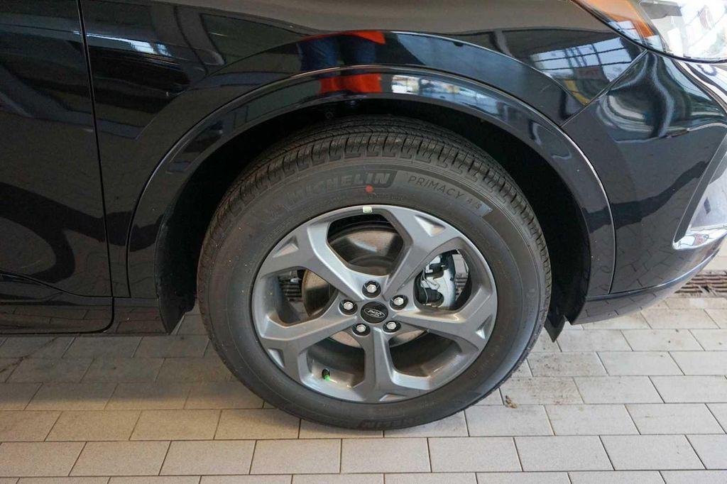 new 2024 Ford Escape car, priced at $35,995