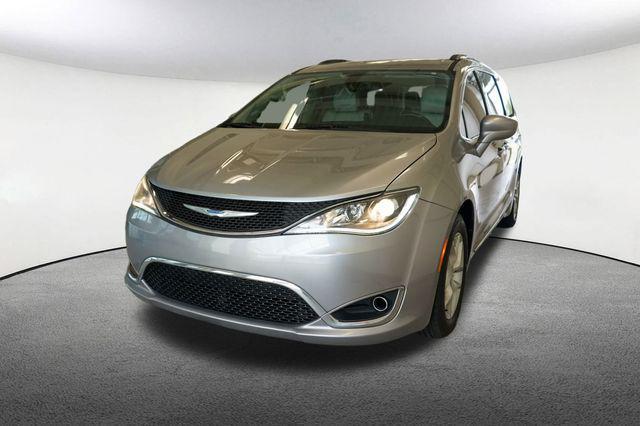 used 2018 Chrysler Pacifica car, priced at $14,201