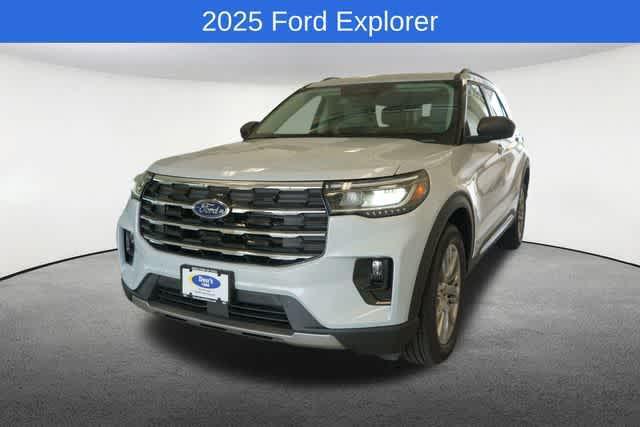 new 2025 Ford Explorer car, priced at $51,200