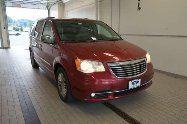 used 2015 Chrysler Town & Country car, priced at $11,171