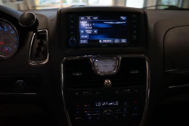 used 2015 Chrysler Town & Country car, priced at $11,171