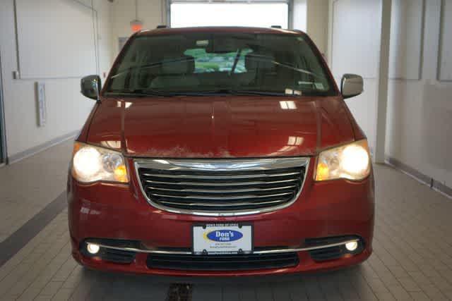 used 2015 Chrysler Town & Country car, priced at $11,171