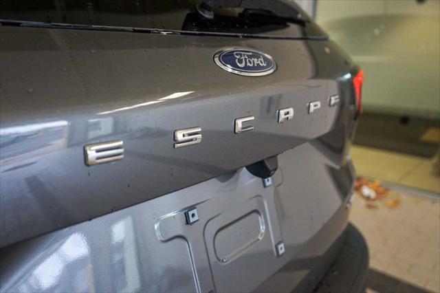 new 2025 Ford Escape car, priced at $33,038