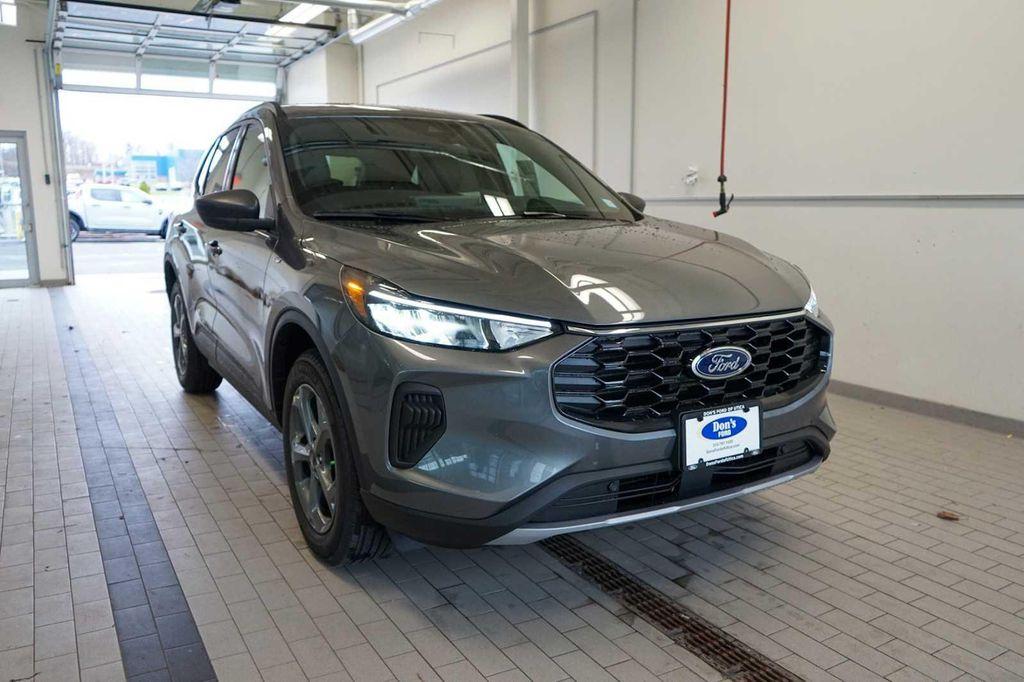 new 2025 Ford Escape car, priced at $33,824