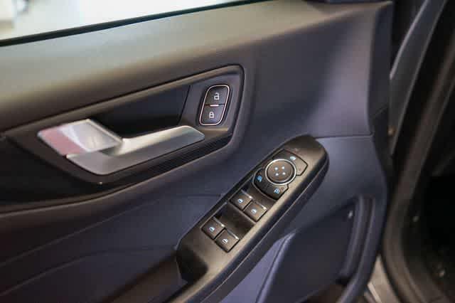 new 2025 Ford Escape car, priced at $32,331