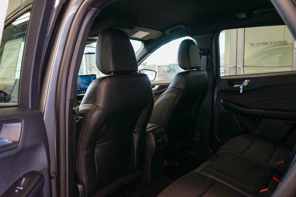 new 2025 Ford Escape car, priced at $33,824