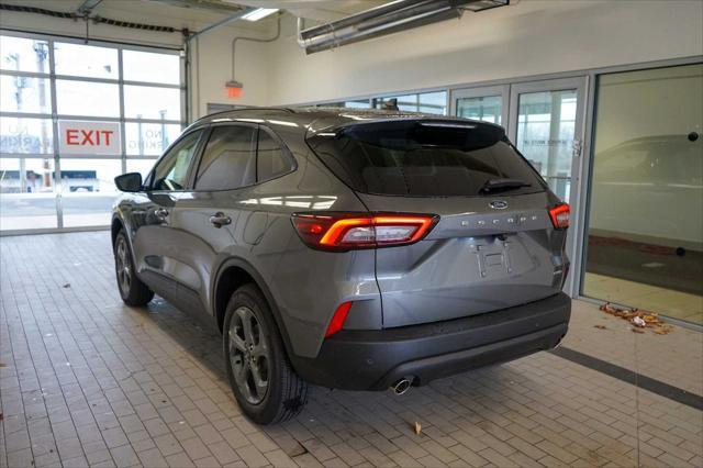 new 2025 Ford Escape car, priced at $33,038