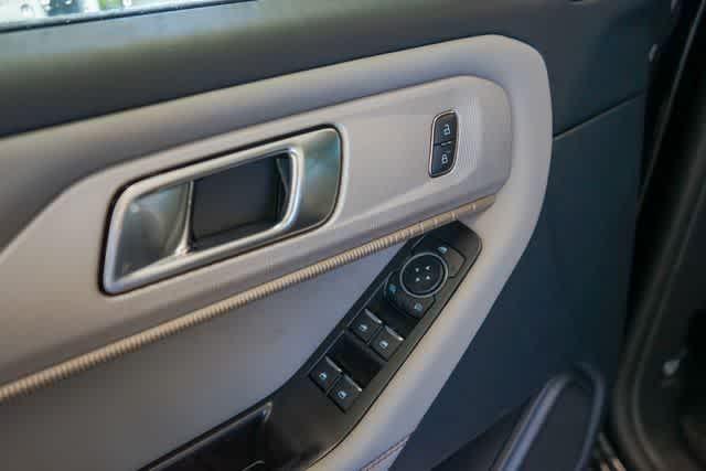new 2025 Ford Explorer car, priced at $46,178