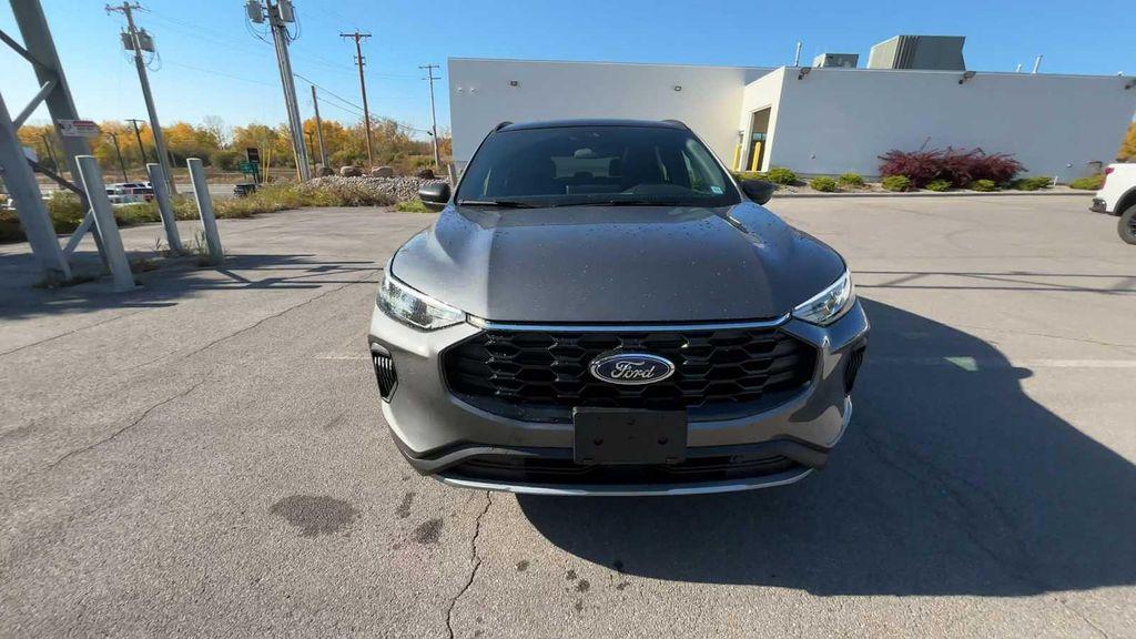 used 2025 Ford Escape car, priced at $32,515