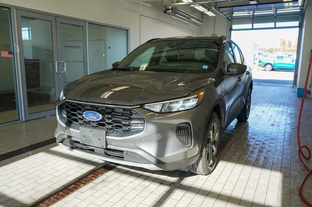 used 2025 Ford Escape car, priced at $32,515