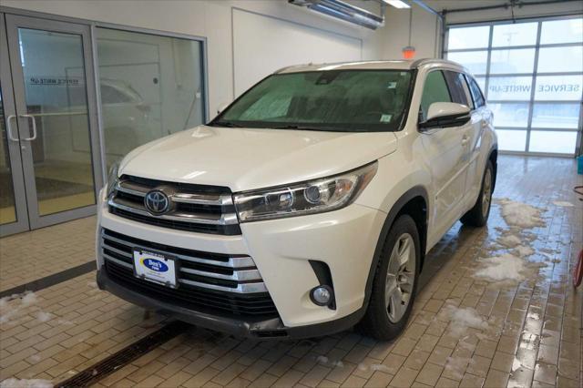 used 2017 Toyota Highlander car, priced at $19,501