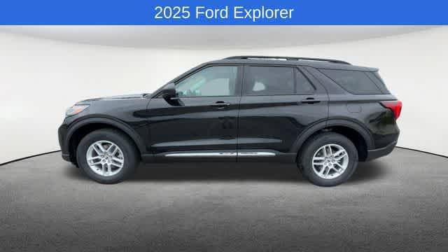 new 2025 Ford Explorer car, priced at $40,820