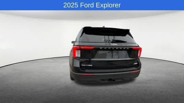 new 2025 Ford Explorer car, priced at $40,820