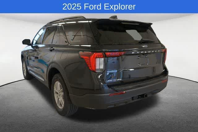 new 2025 Ford Explorer car, priced at $40,820