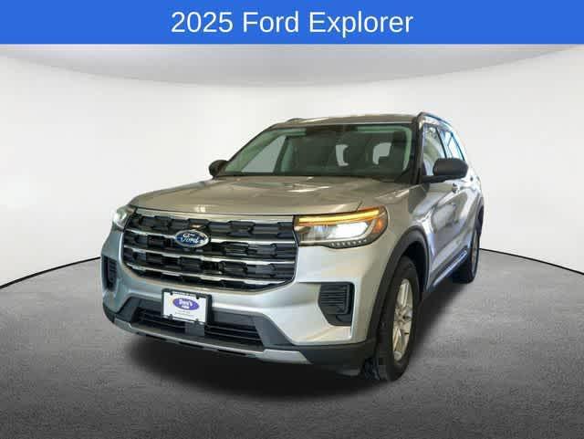 new 2025 Ford Explorer car, priced at $40,432