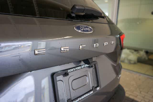 new 2025 Ford Escape car, priced at $33,329