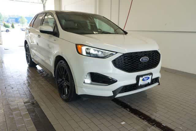 used 2022 Ford Edge car, priced at $28,166