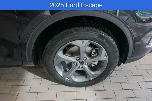 new 2025 Ford Escape car, priced at $32,512