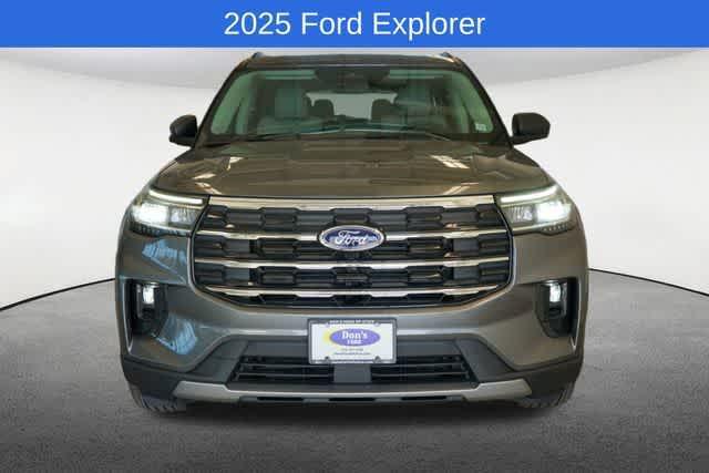 new 2025 Ford Explorer car, priced at $46,359