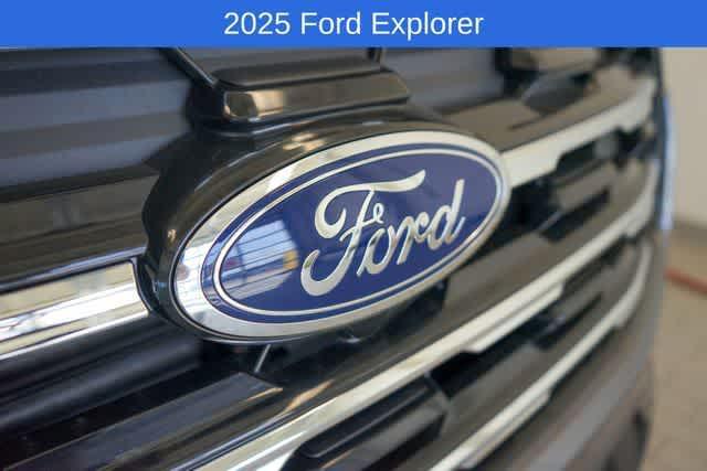 new 2025 Ford Explorer car, priced at $46,359