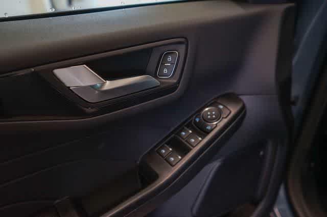 new 2025 Ford Escape car, priced at $32,197