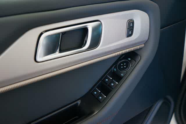 new 2025 Ford Explorer car, priced at $41,177