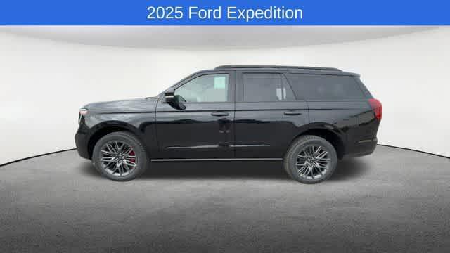 new 2025 Ford Expedition car, priced at $84,930